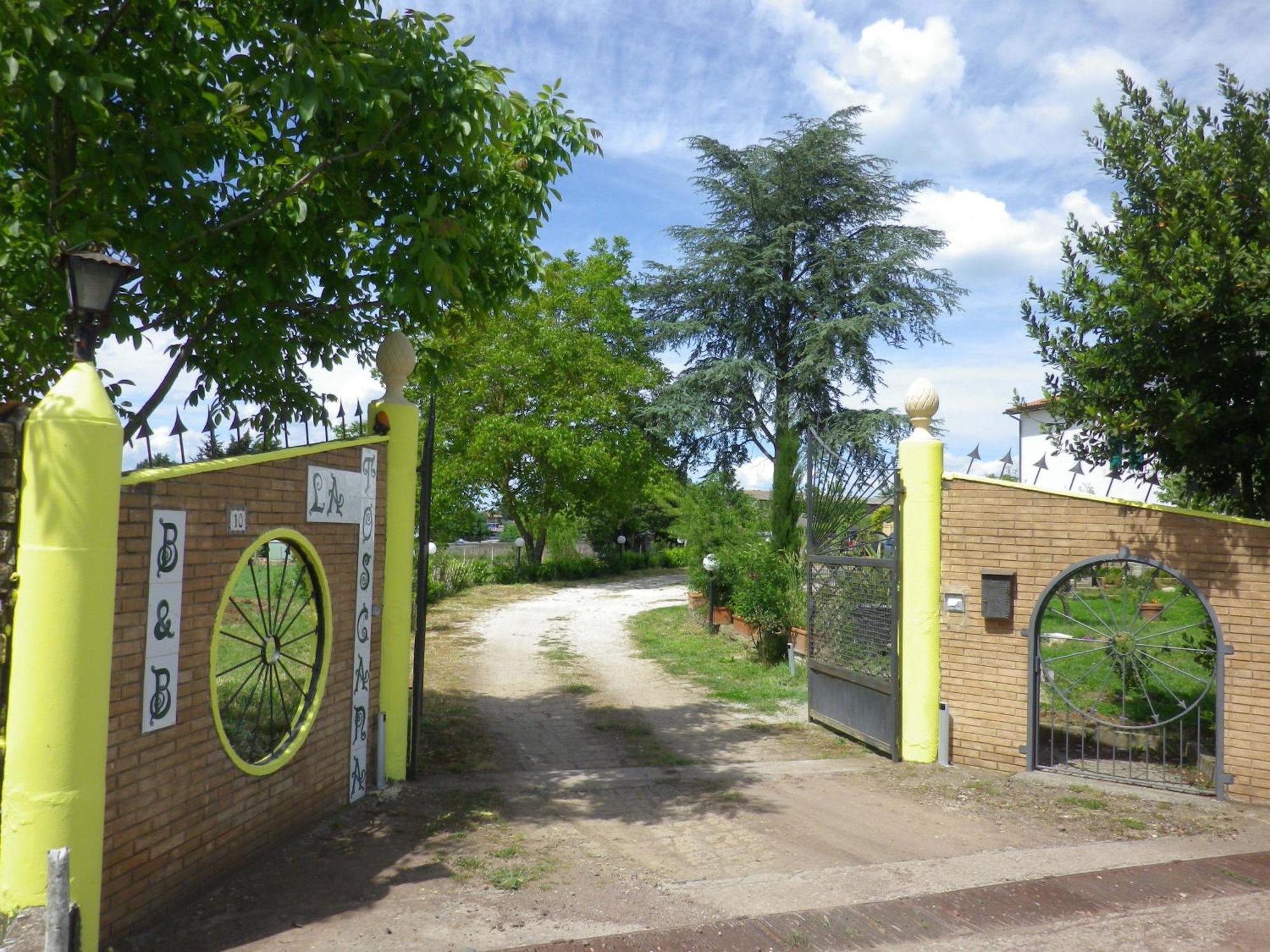B&B La Toscana Marta Ngoại thất bức ảnh