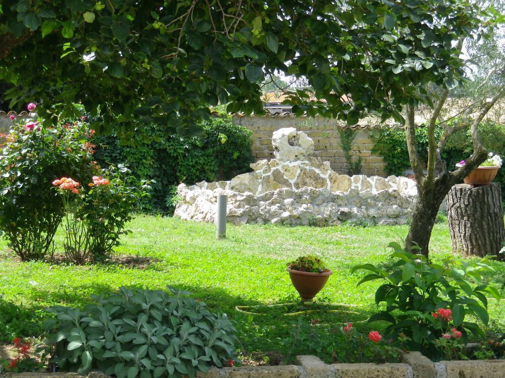 B&B La Toscana Marta Ngoại thất bức ảnh