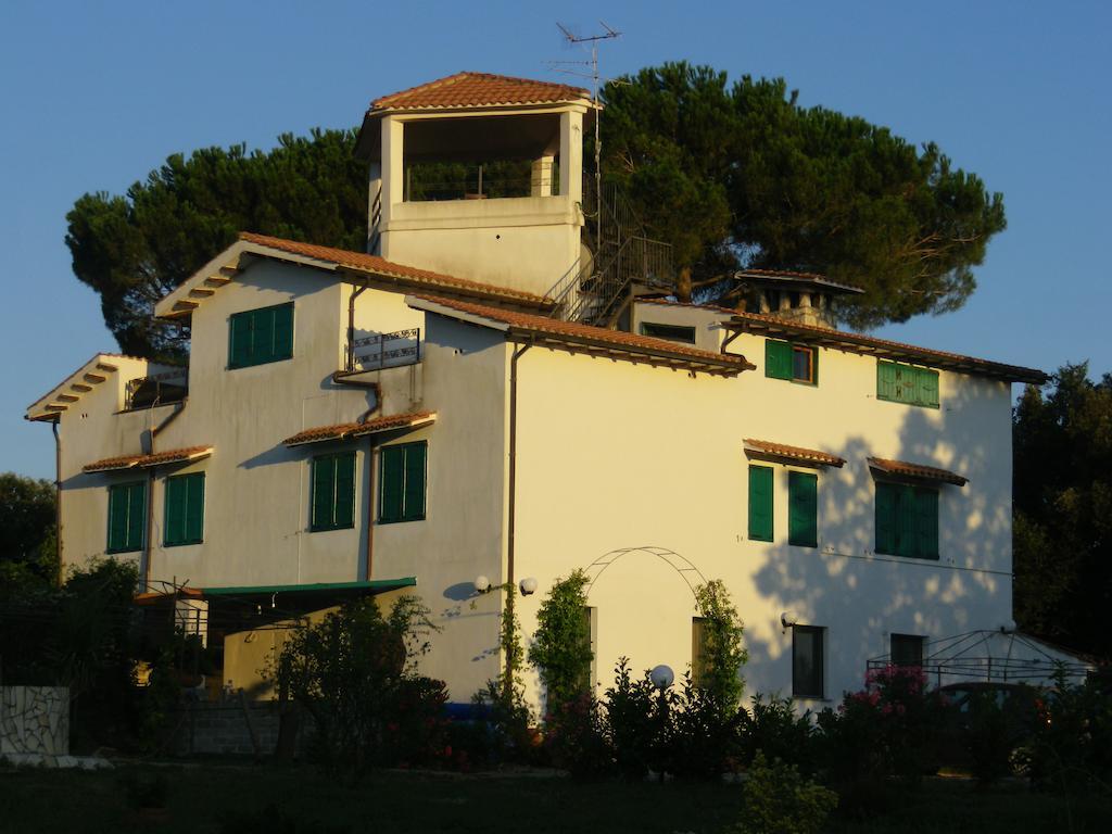 B&B La Toscana Marta Ngoại thất bức ảnh